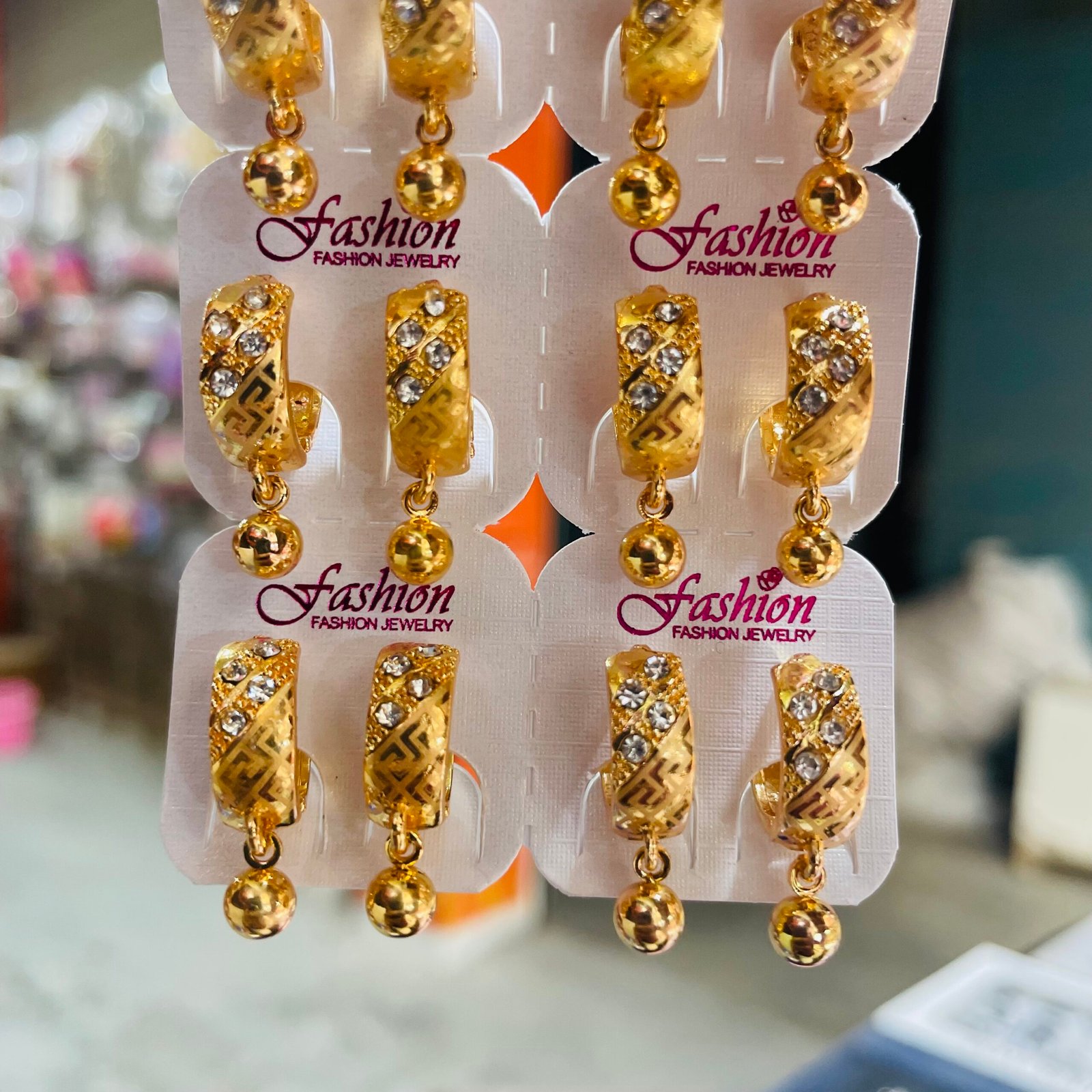 1K Gold Hoop Earrings with Stones for Women - Image 4