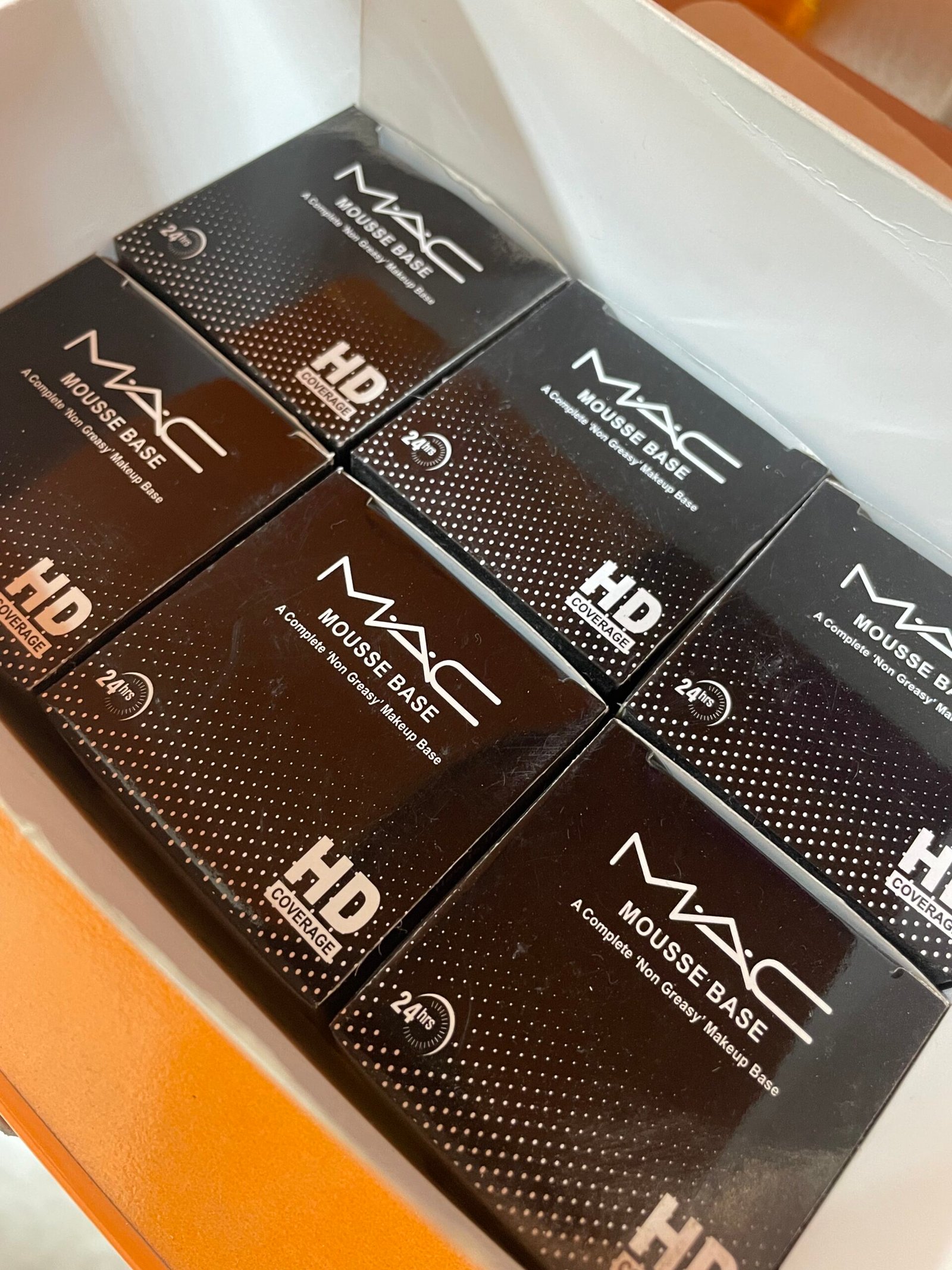 MAC Mousse Base Foundation – 24H Non-Greasy HD Coverage - Image 4